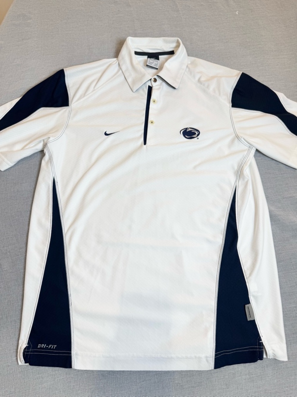 Nike Men’s White & Navy Penn State Dri-FIT Polo Size M